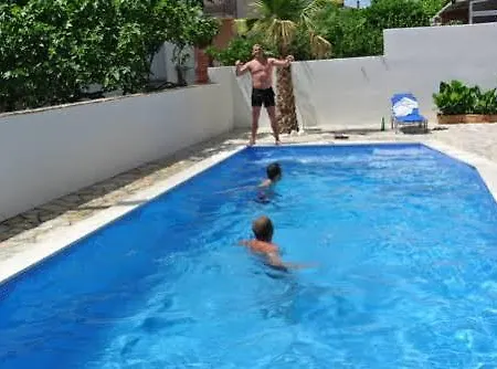 شقة Priko