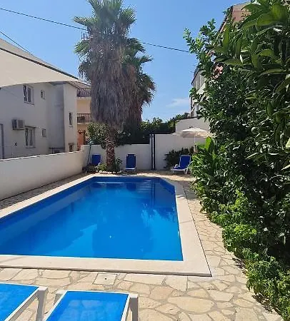 アパート Priko *